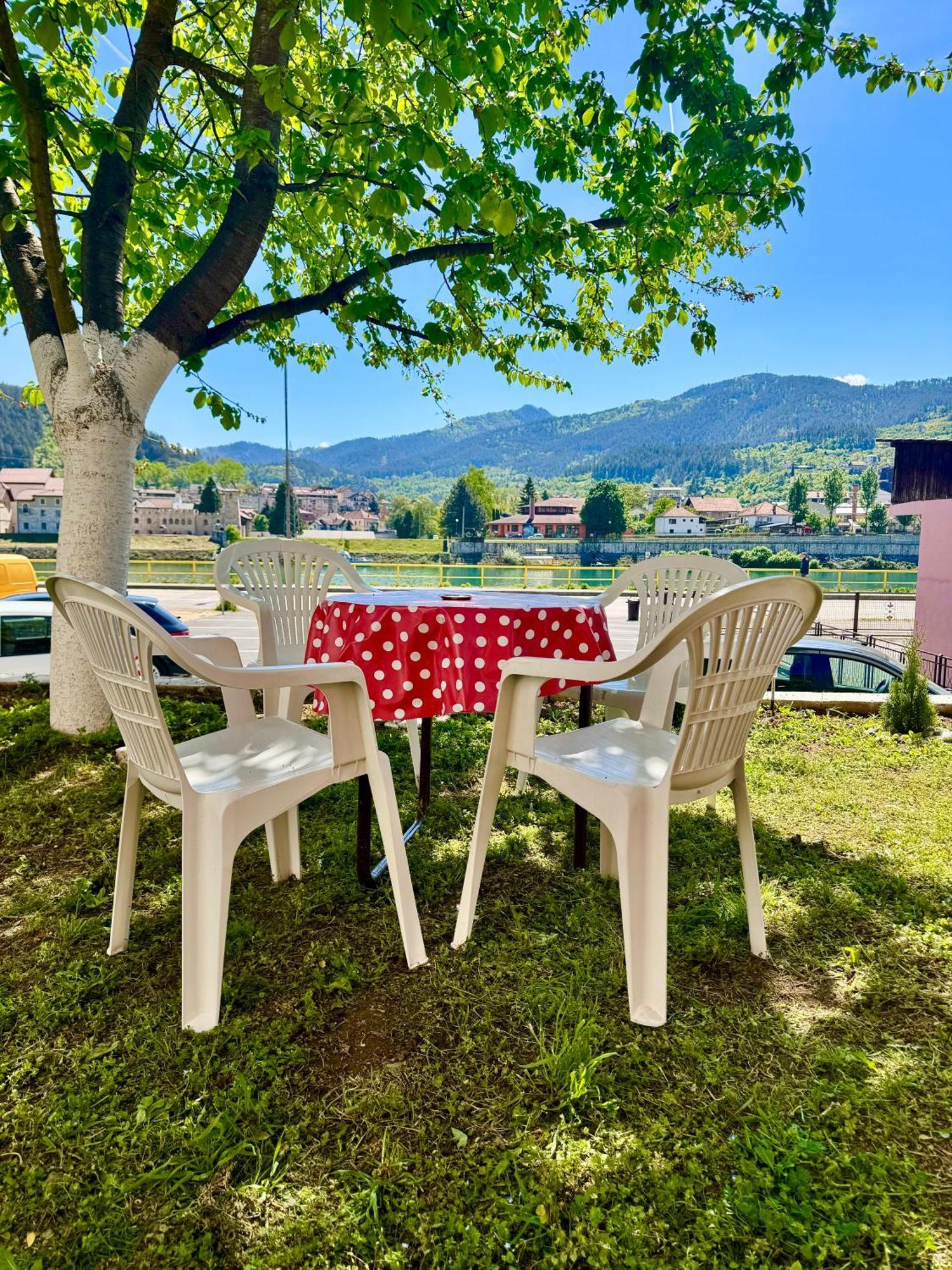 Apartman Lola Вишеград Экстерьер фото